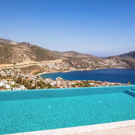 Willa Luxury 5 Bedroom With Heated Infinity Pool & Amazing Sea Views