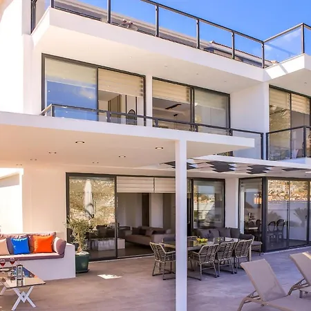 Willa Luxury 5 Bedroom With Heated Infinity Pool & Amazing Sea Views Kaş